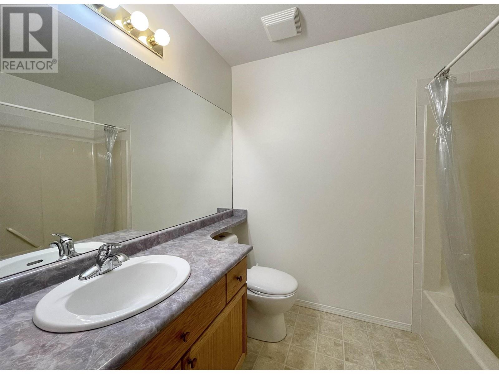 5916 St. Andrews Place, Sechelt, British Columbia  V7Z 0L7 - Photo 7 - R2951914