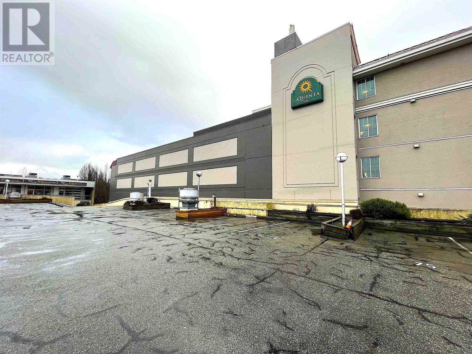 Listing Picture 18 of 18 : 2125 8580 ALEXANDRA ROAD, Richmond / 烈治文 - 魯藝地產 Yvonne Lu Group - MLS Medallion Club Member