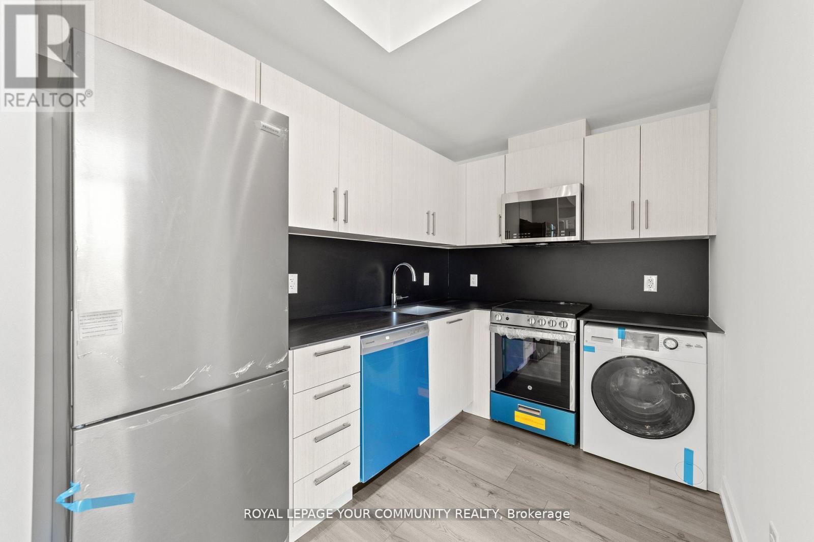 2nd - 11-851 Sheppard Avenue W, Toronto, Ontario  M3H 0G2 - Photo 13 - C11904639