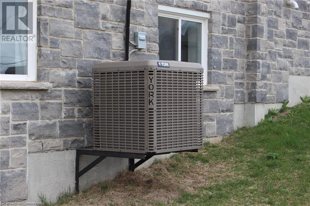 152 Rockcliffe Drive Unit# A, Kitchener, Ontario  N2R 0M8 - Photo 25 - 40686586