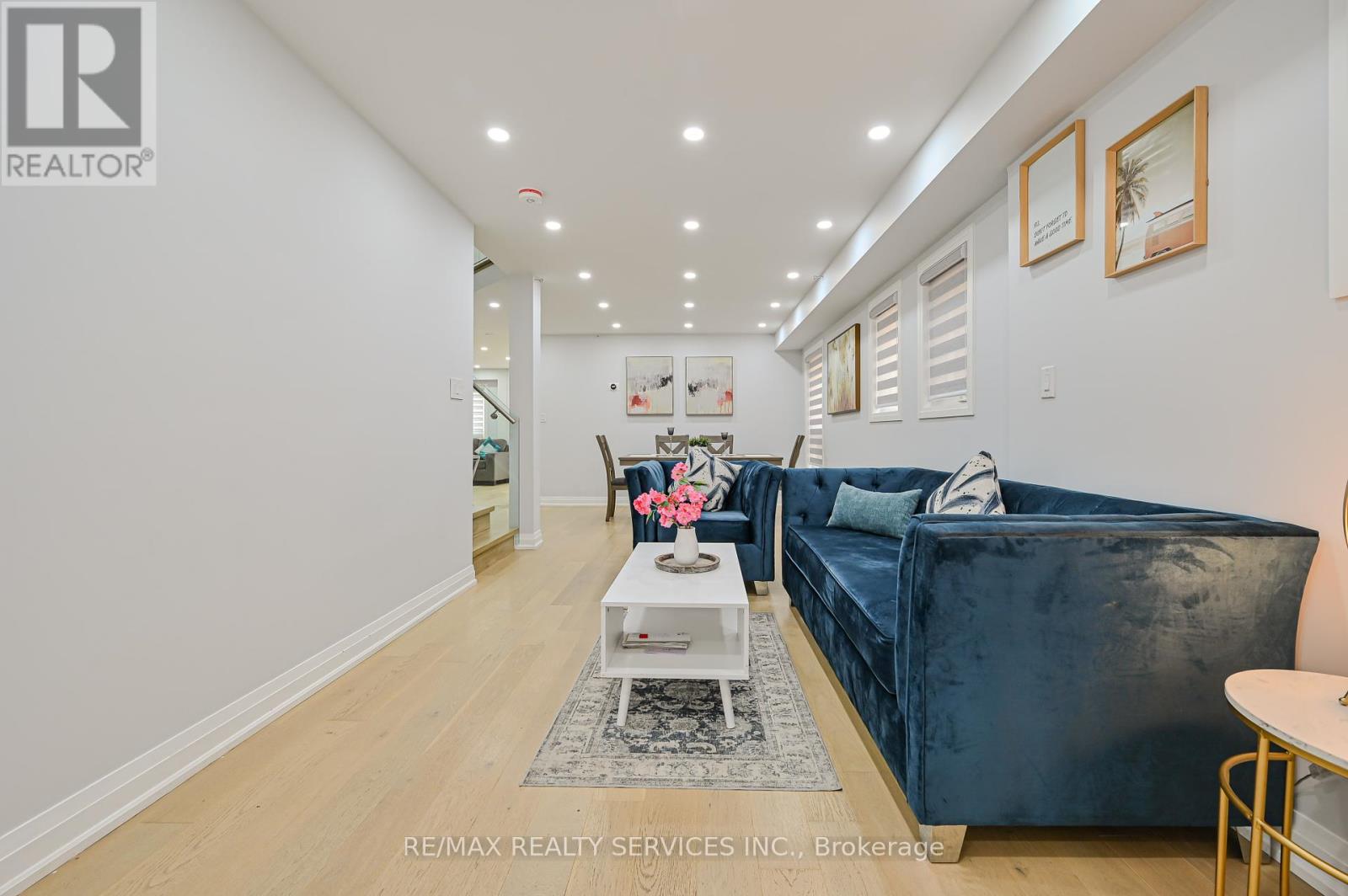 Property at 119 CROWN VICTORIA DRIVE image 5