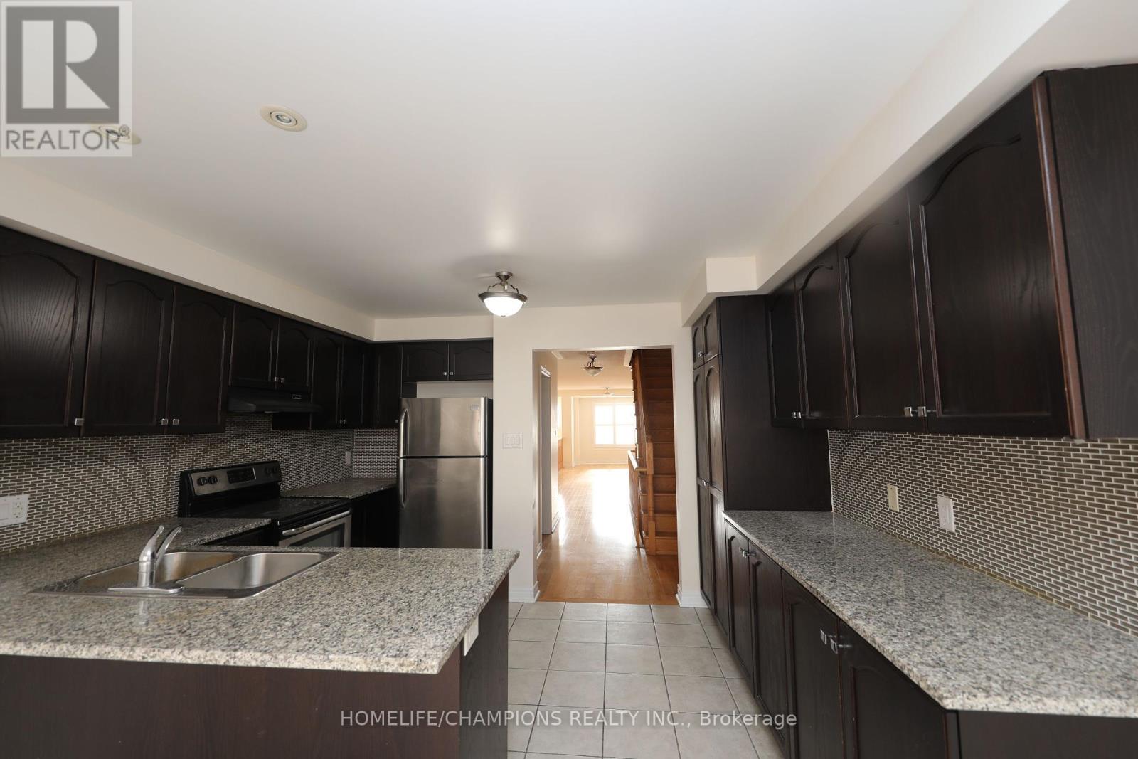 3632 A St Clair Avenue E, Toronto, Ontario  M1M 1V1 - Photo 4 - E11903077