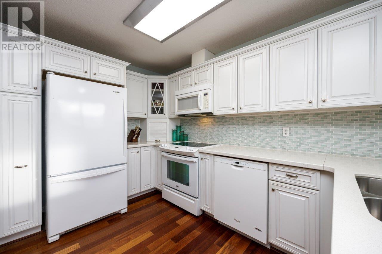 Property at 2929 DOLLARTON HIGHWAY image 3