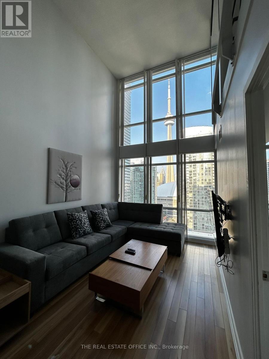 2808 - 15 Fort York Boulevard, Toronto, Ontario  M5V 3Y4 - Photo 1 - C11904710