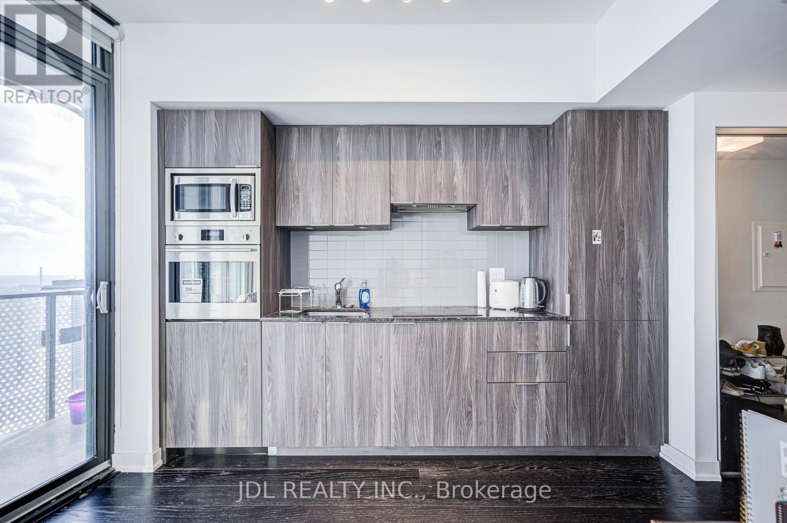 4612 - 11 Wellesley Street W, Toronto, Ontario  M4Y 0G4 - Photo 16 - C11904739