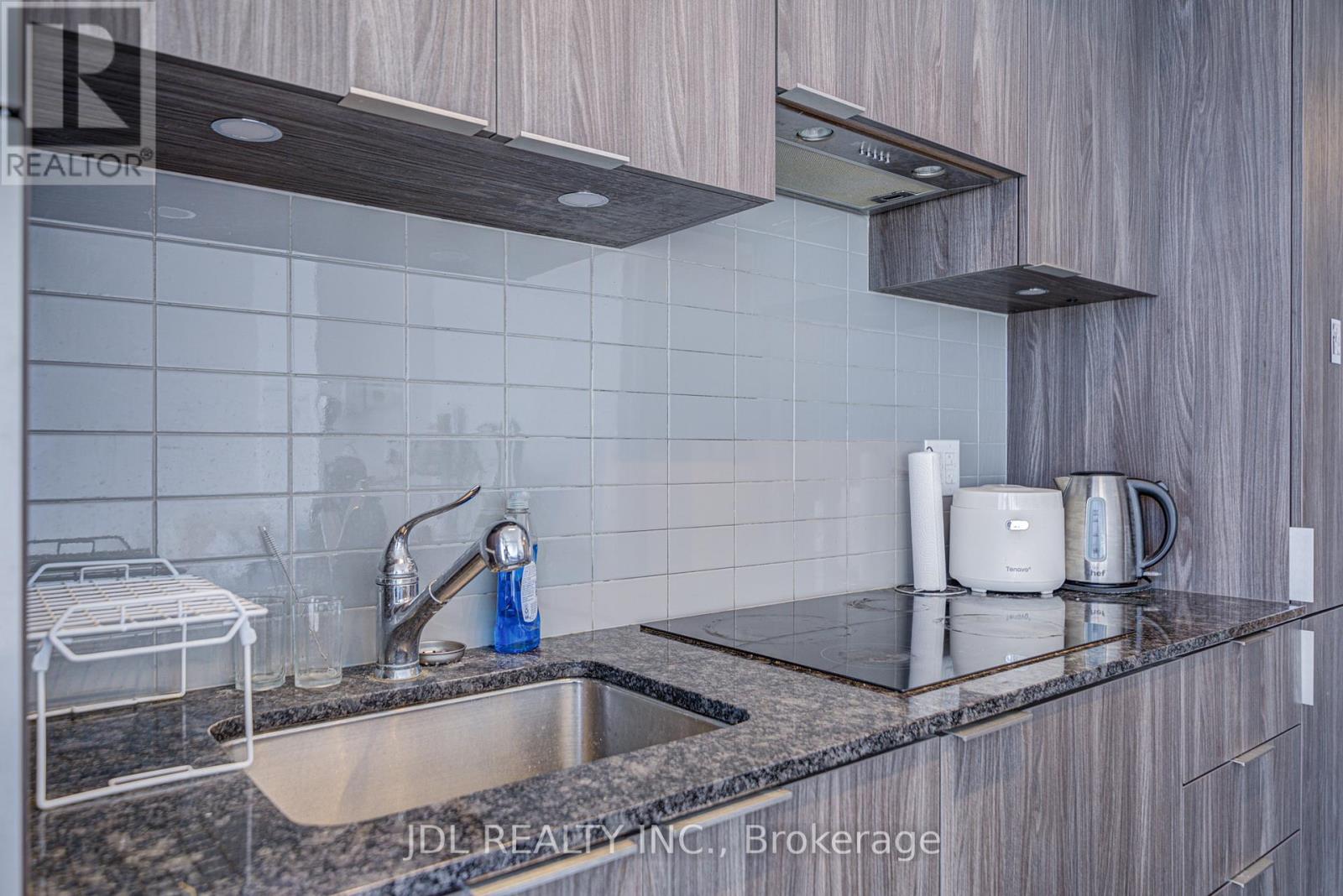 4612 - 11 Wellesley Street W, Toronto, Ontario  M4Y 0G4 - Photo 19 - C11904739