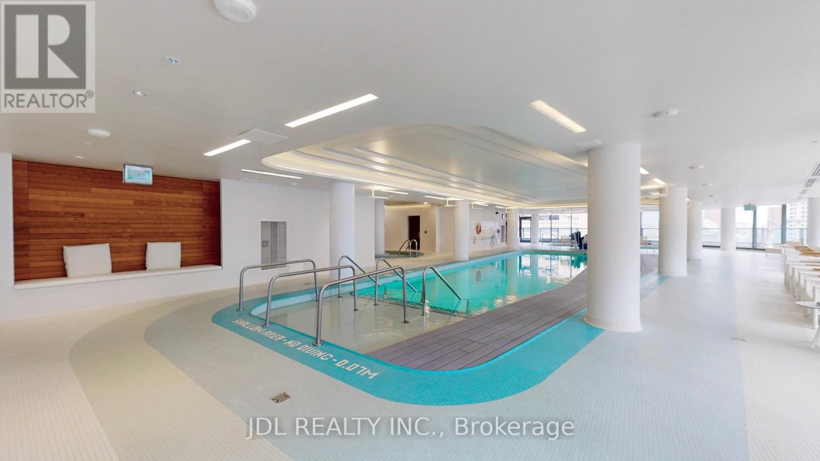 4612 - 11 Wellesley Street W, Toronto, Ontario  M4Y 0G4 - Photo 31 - C11904739