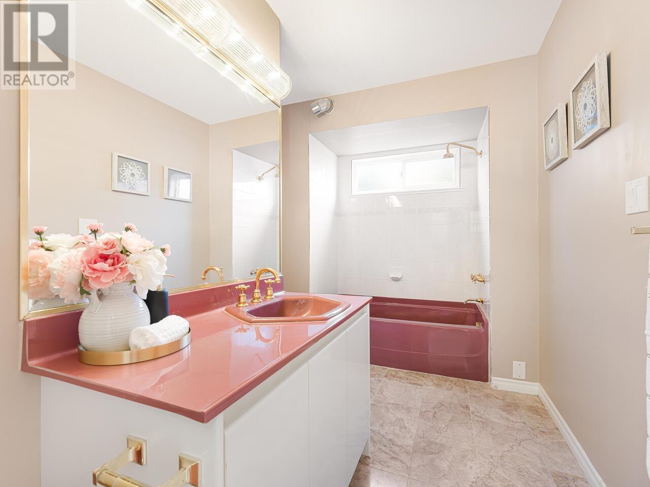 2276 Sicamous Avenue, Coquitlam, British Columbia  V3K 6P5 - Photo 11 - R2951892