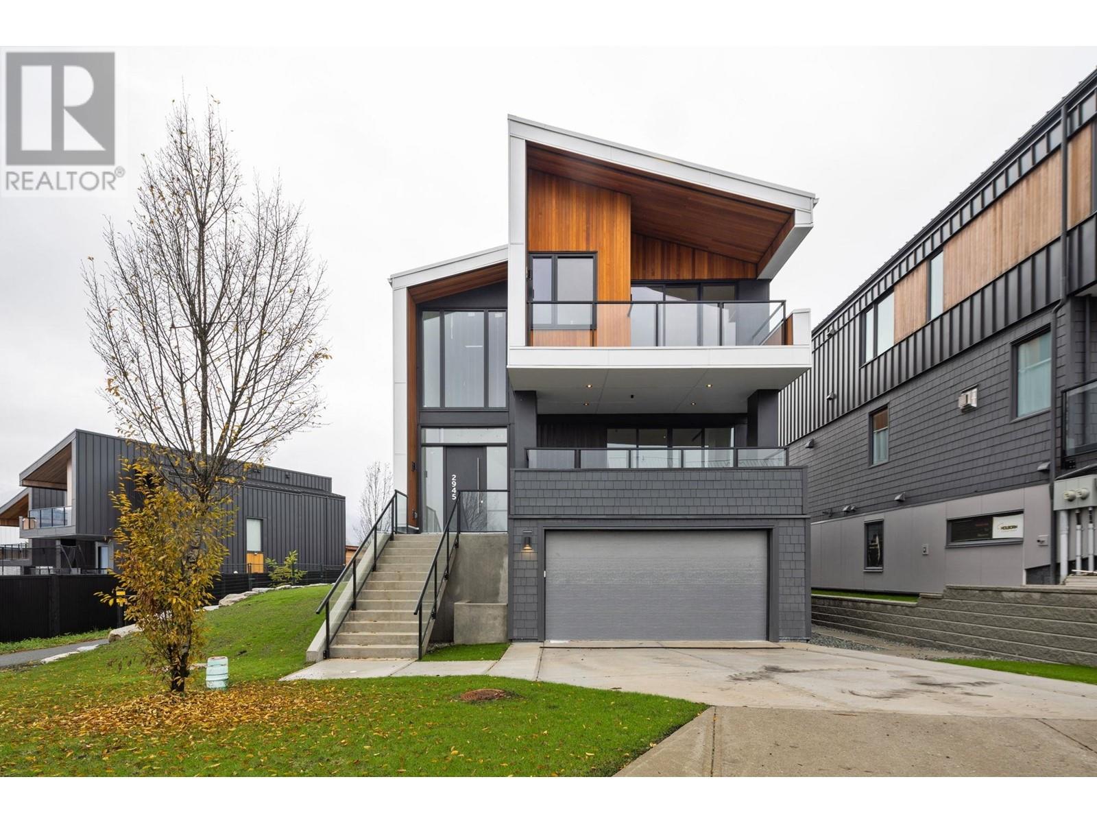 2945 Snowberry Place, Squamish, British Columbia  V8B 1B1 - Photo 6 - R2947416