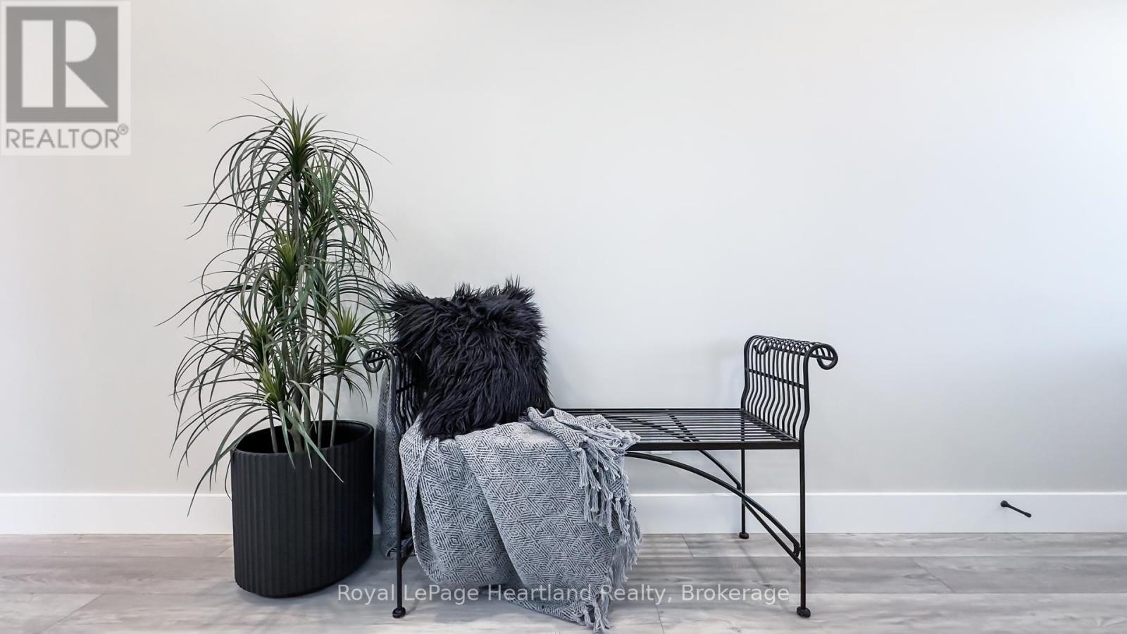 30 Silver Creek Road, Huron East (Seaforth), Ontario  N0K 1W0 - Photo 6 - X11904828