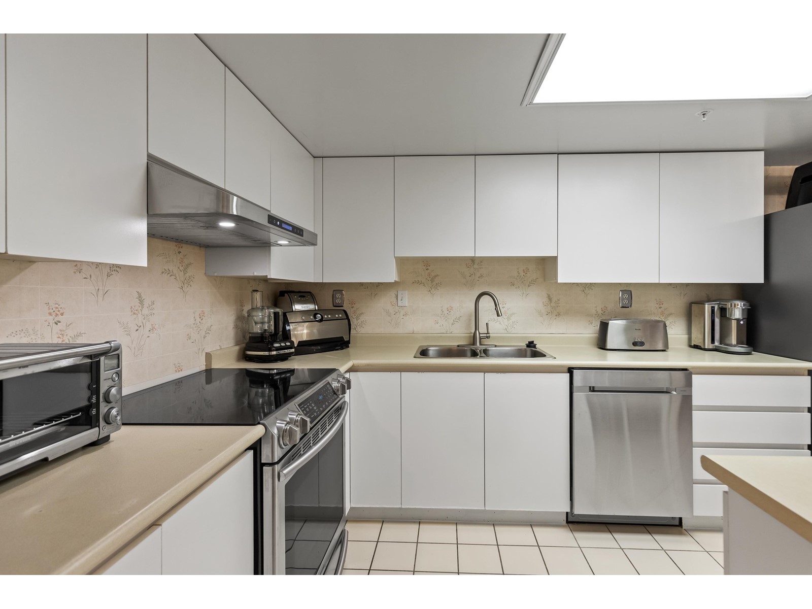 1407 10082 148 Street, Surrey, British Columbia  V3R 0S3 - Photo 6 - R2952024