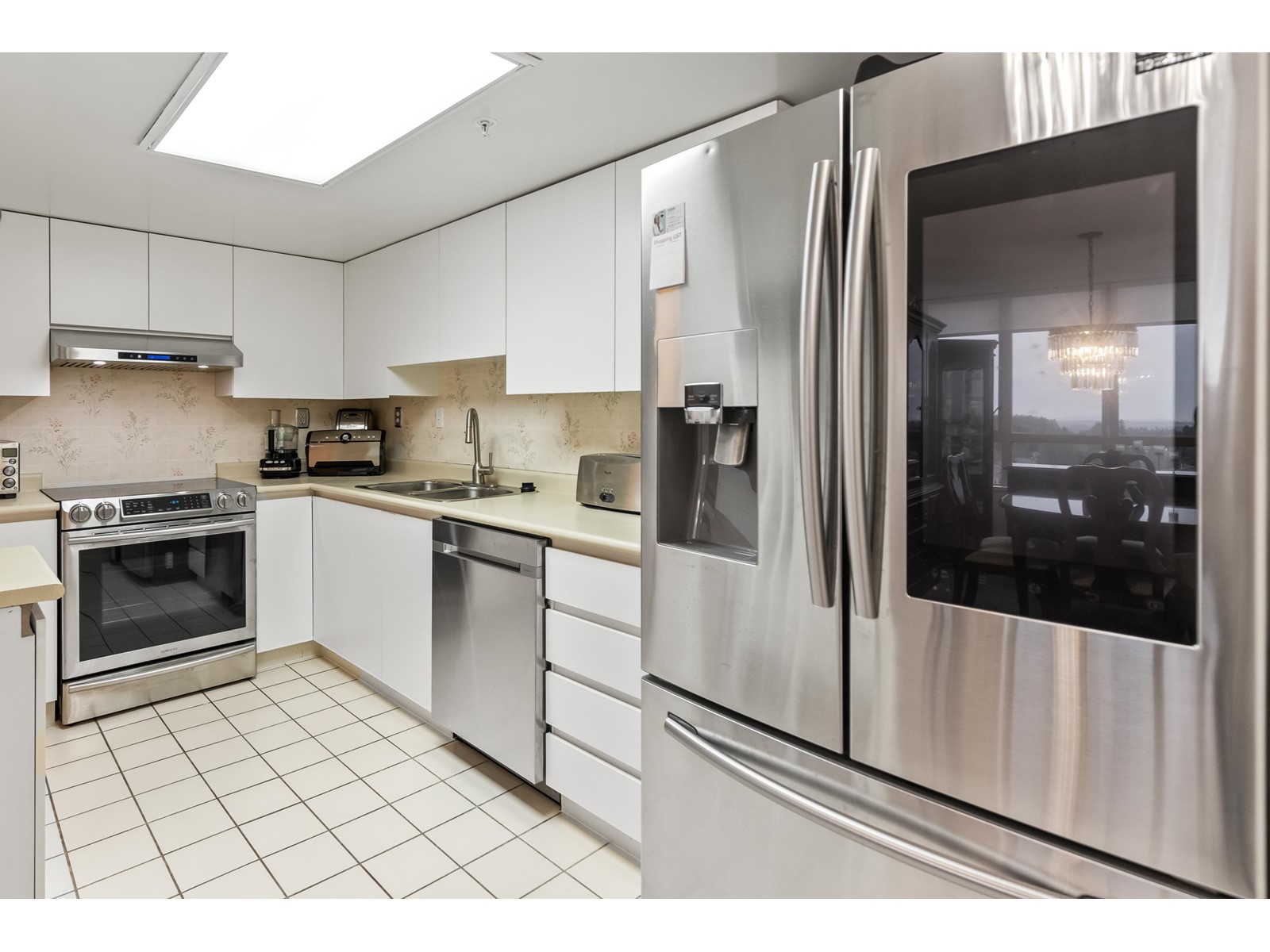 1407 10082 148 Street, Surrey, British Columbia  V3R 0S3 - Photo 7 - R2952024