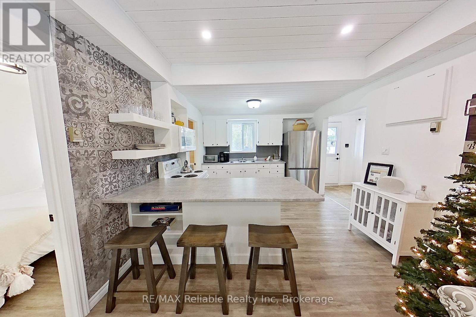 20 Tuyll Street, Bluewater, Ontario  N0M 1G0 - Photo 18 - X11902048