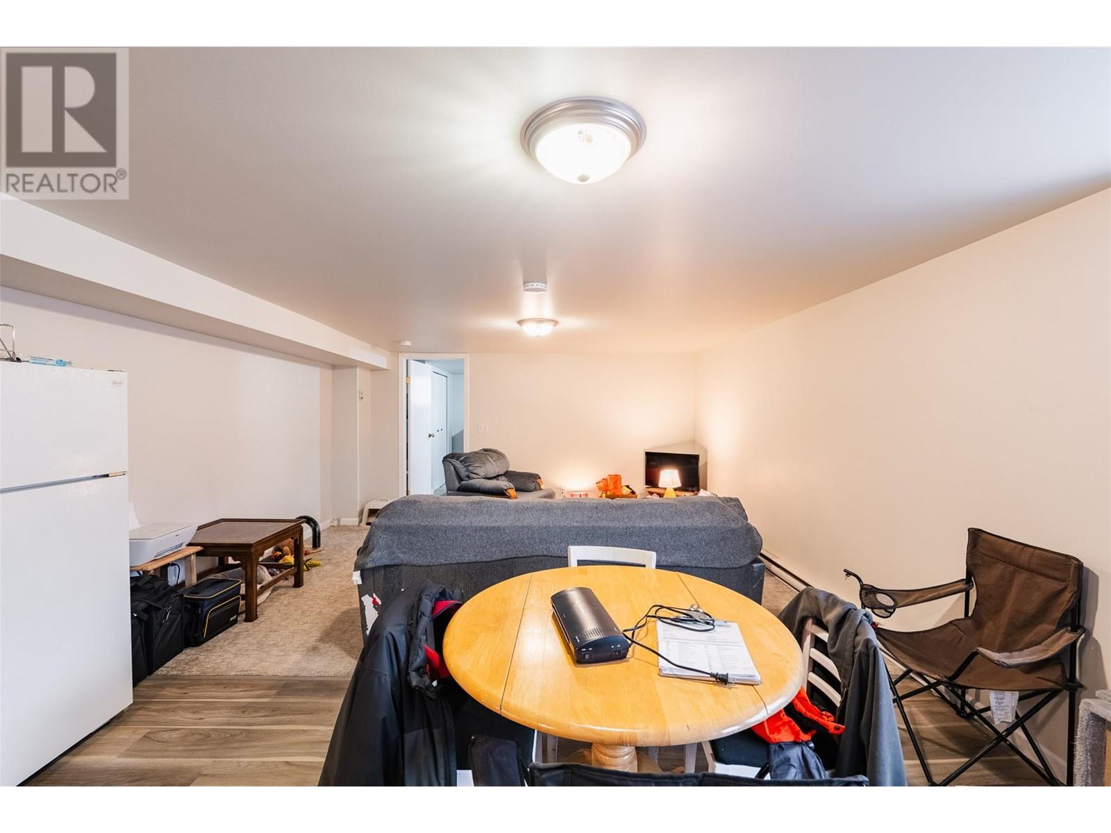 220-222 Vernon Street, Nelson, British Columbia  V1L 4E2 - Photo 32 - 10330857