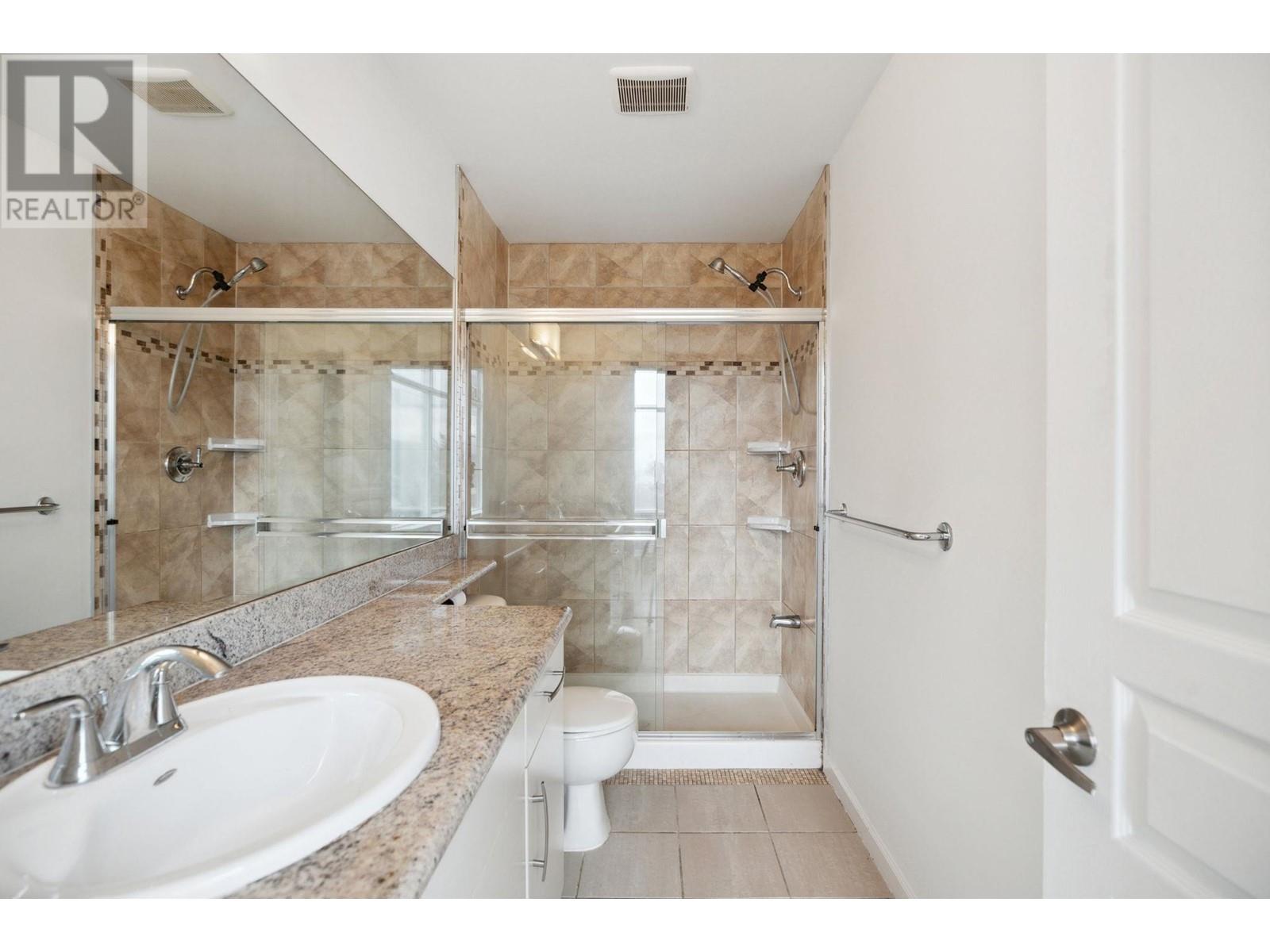Listing Picture 16 of 38 : 904 9288 UNIVERSITY CRESCENT, Burnaby / 本拿比 - 魯藝地產 Yvonne Lu Group - MLS Medallion Club Member
