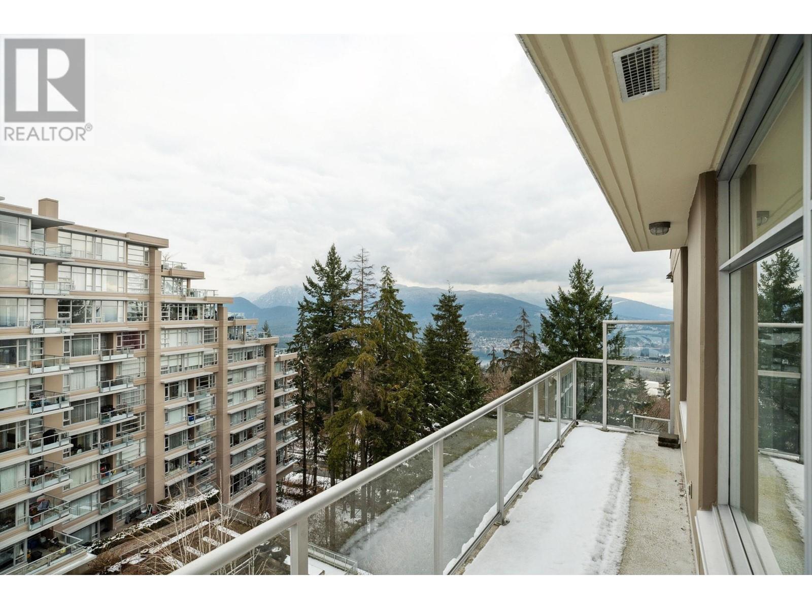 Listing Picture 22 of 38 : 904 9288 UNIVERSITY CRESCENT, Burnaby / 本拿比 - 魯藝地產 Yvonne Lu Group - MLS Medallion Club Member