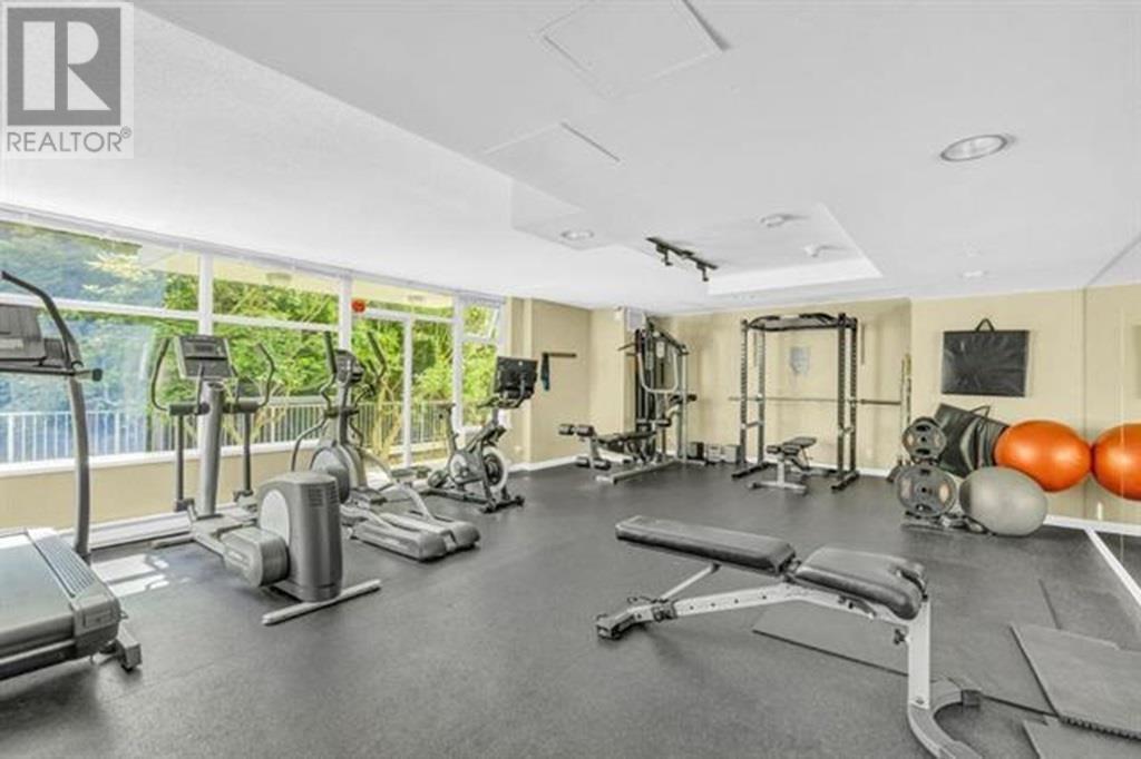 Listing Picture 27 of 38 : 904 9288 UNIVERSITY CRESCENT, Burnaby / 本拿比 - 魯藝地產 Yvonne Lu Group - MLS Medallion Club Member