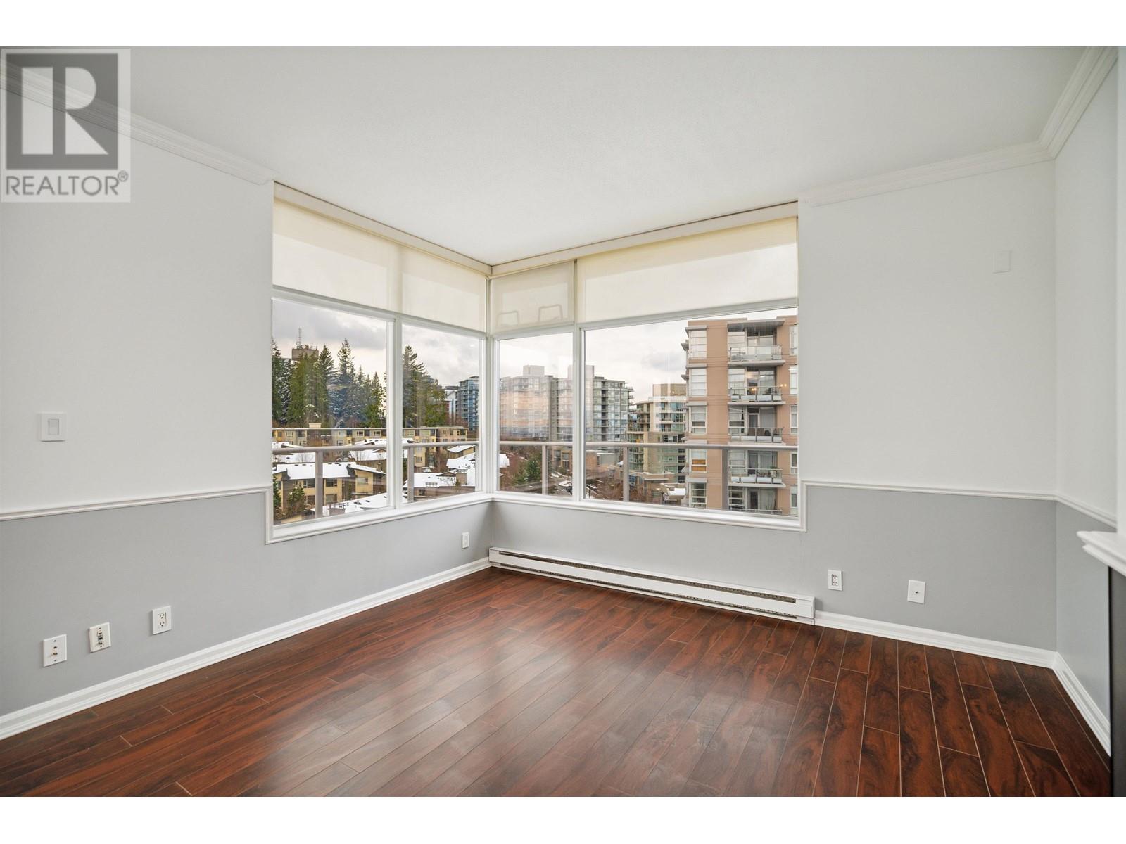 Listing Picture 5 of 38 : 904 9288 UNIVERSITY CRESCENT, Burnaby / 本拿比 - 魯藝地產 Yvonne Lu Group - MLS Medallion Club Member