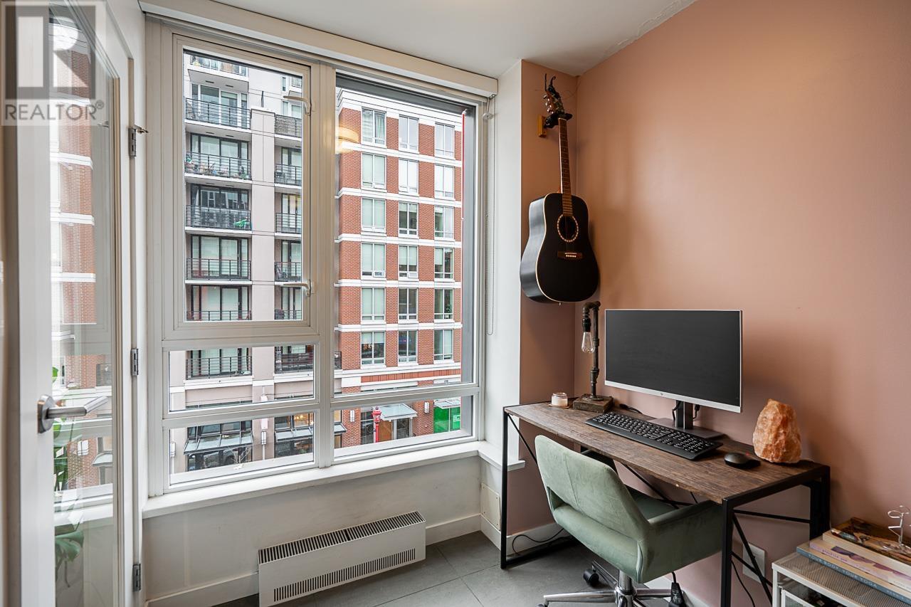 Listing Picture 16 of 30 : 606 188 KEEFER STREET, Vancouver / 溫哥華 - 魯藝地產 Yvonne Lu Group - MLS Medallion Club Member