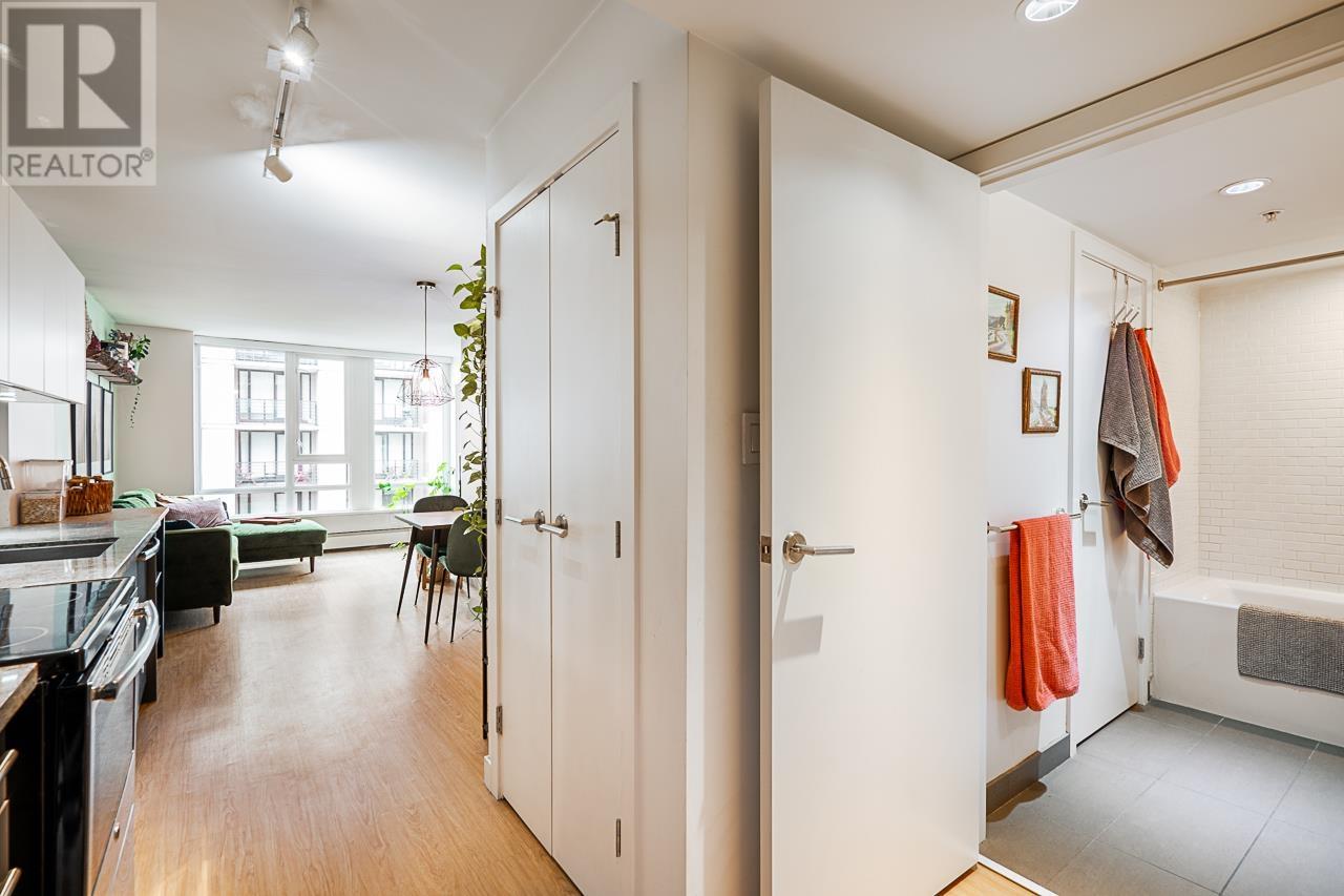 Listing Picture 20 of 30 : 606 188 KEEFER STREET, Vancouver / 溫哥華 - 魯藝地產 Yvonne Lu Group - MLS Medallion Club Member