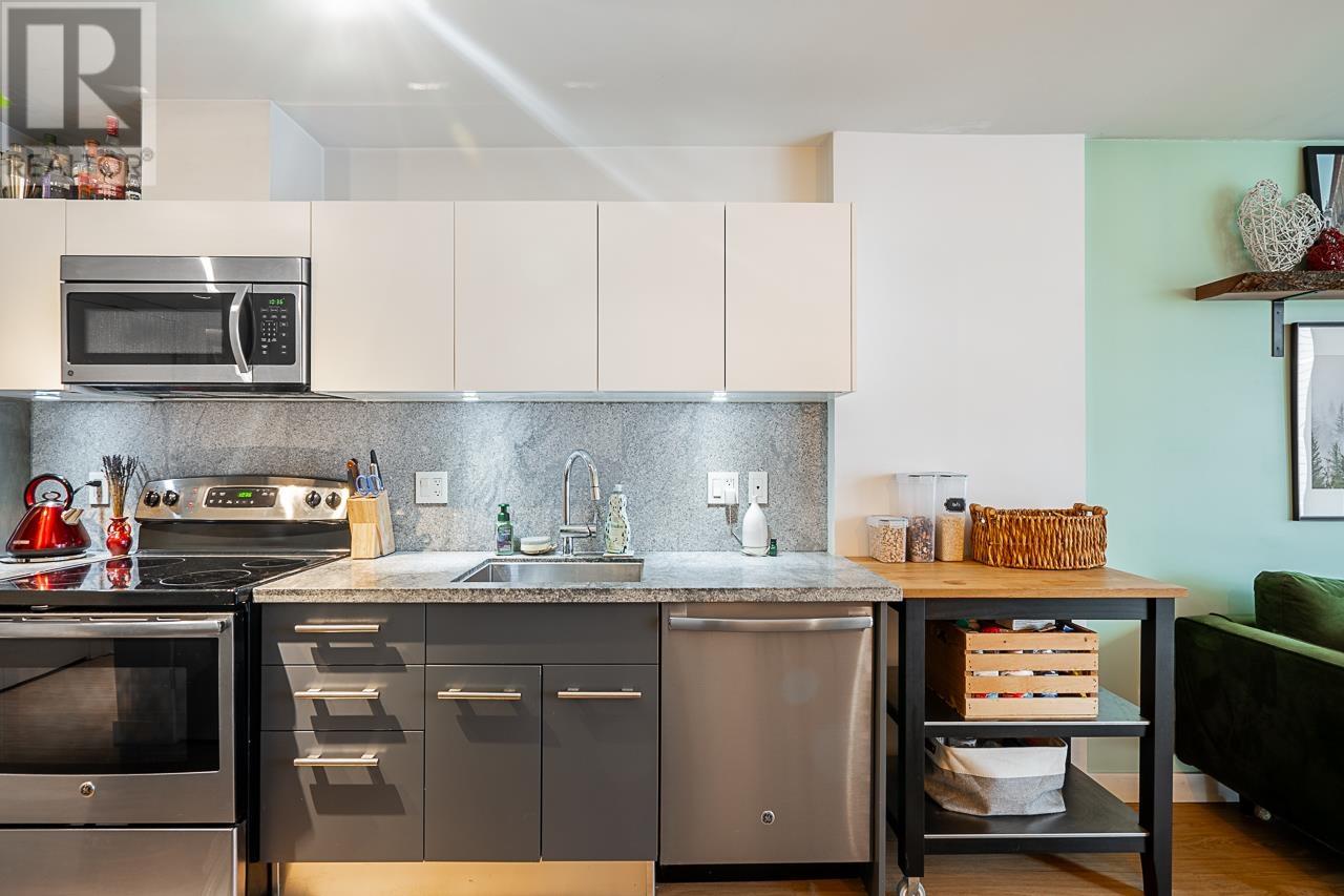 Listing Picture 3 of 30 : 606 188 KEEFER STREET, Vancouver / 溫哥華 - 魯藝地產 Yvonne Lu Group - MLS Medallion Club Member