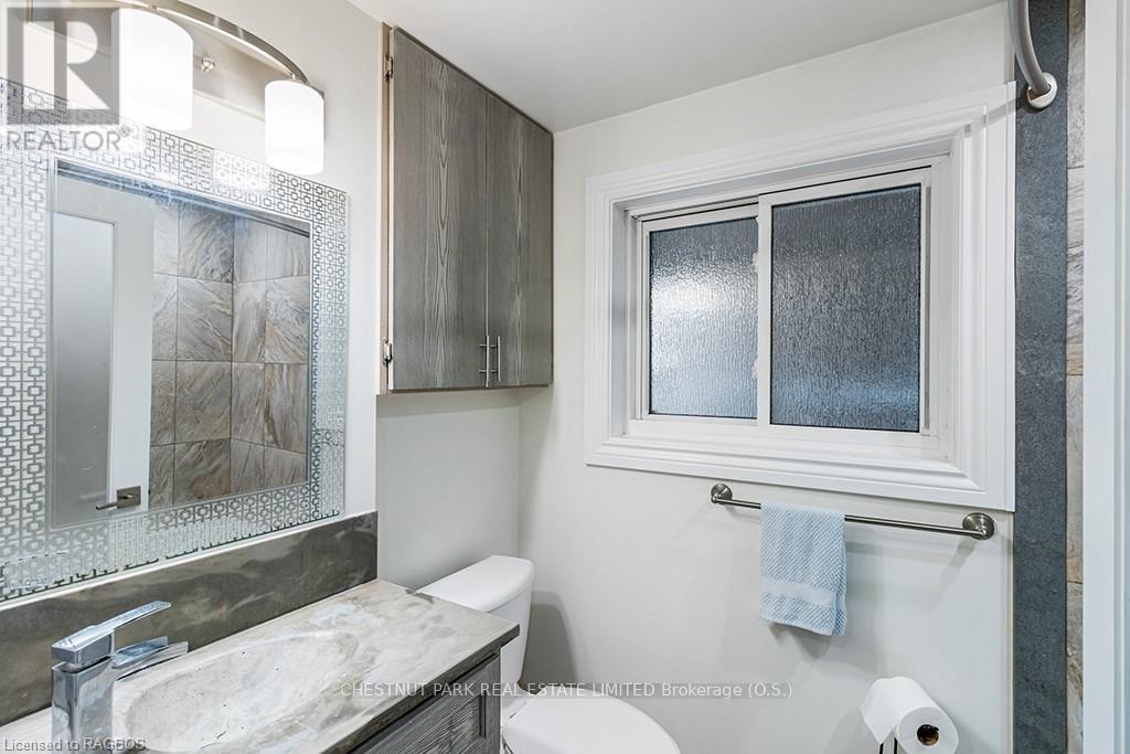 33 Cook Street, Meaford, Ontario  N4L 1V3 - Photo 9 - X11823011