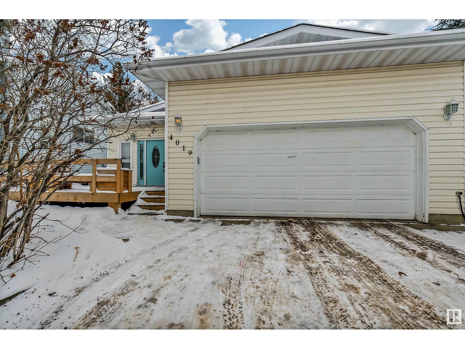 4019 34a Av Nw, Edmonton, Alberta  T6L 3Z3 - Photo 3 - E4416885