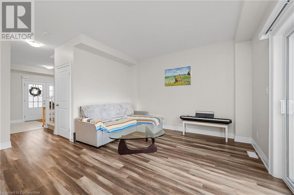 895 Burwell Street, Fort Erie, Ontario  L2A 0E2 - Photo 4 - 40687134