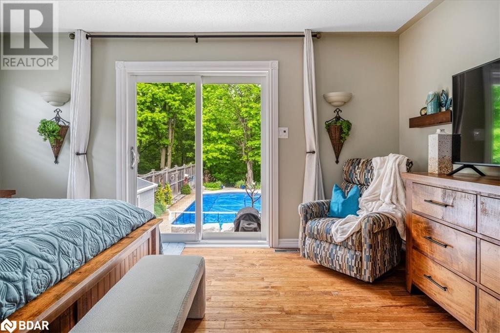 104 Crompton Drive, Barrie, Ontario  L4M 6P1 - Photo 12 - 40687101