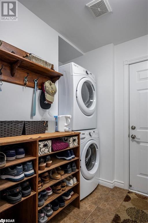 104 Crompton Drive, Barrie, Ontario  L4M 6P1 - Photo 17 - 40687101