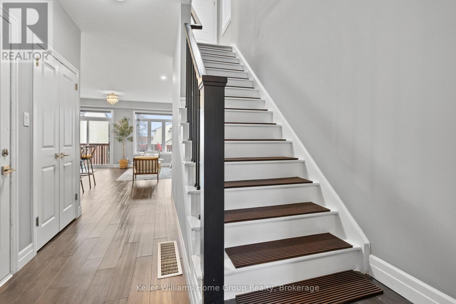 5 - 1023 Devonshire Avenue, Woodstock, Ontario  N4S 0E7 - Photo 3 - X11904918