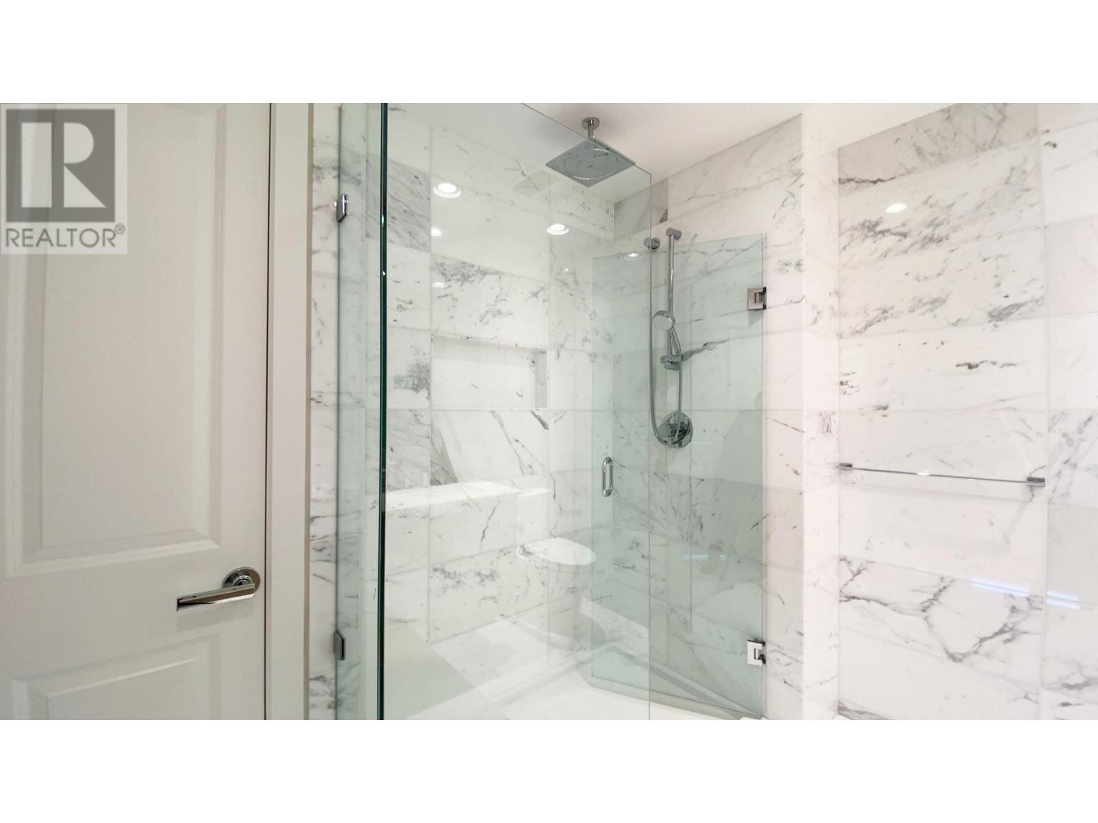 Listing Picture 13 of 28 : 1310 3533 ROSS DRIVE, Vancouver / 溫哥華 - 魯藝地產 Yvonne Lu Group - MLS Medallion Club Member