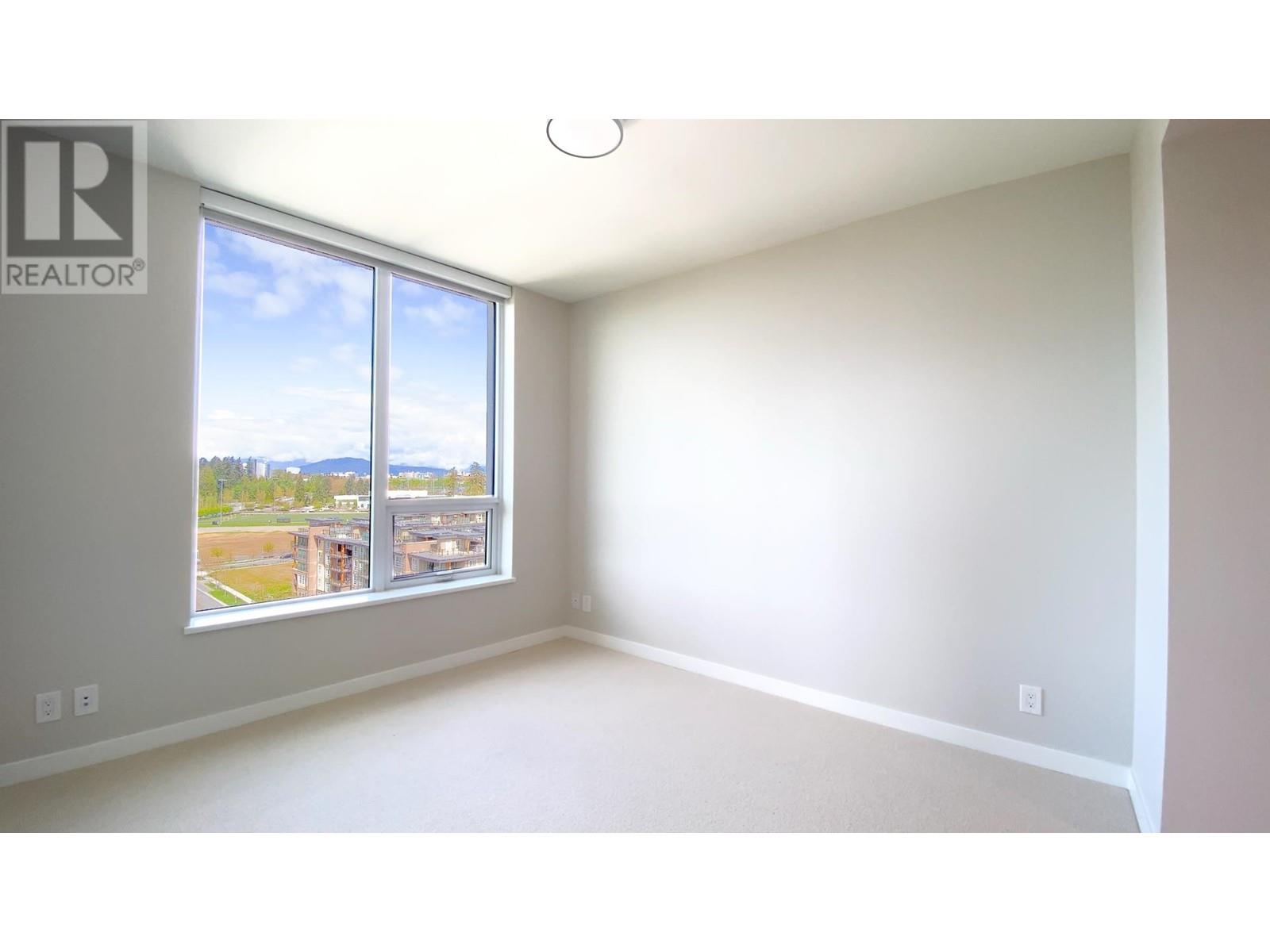 Listing Picture 12 of 28 : 1310 3533 ROSS DRIVE, Vancouver / 溫哥華 - 魯藝地產 Yvonne Lu Group - MLS Medallion Club Member