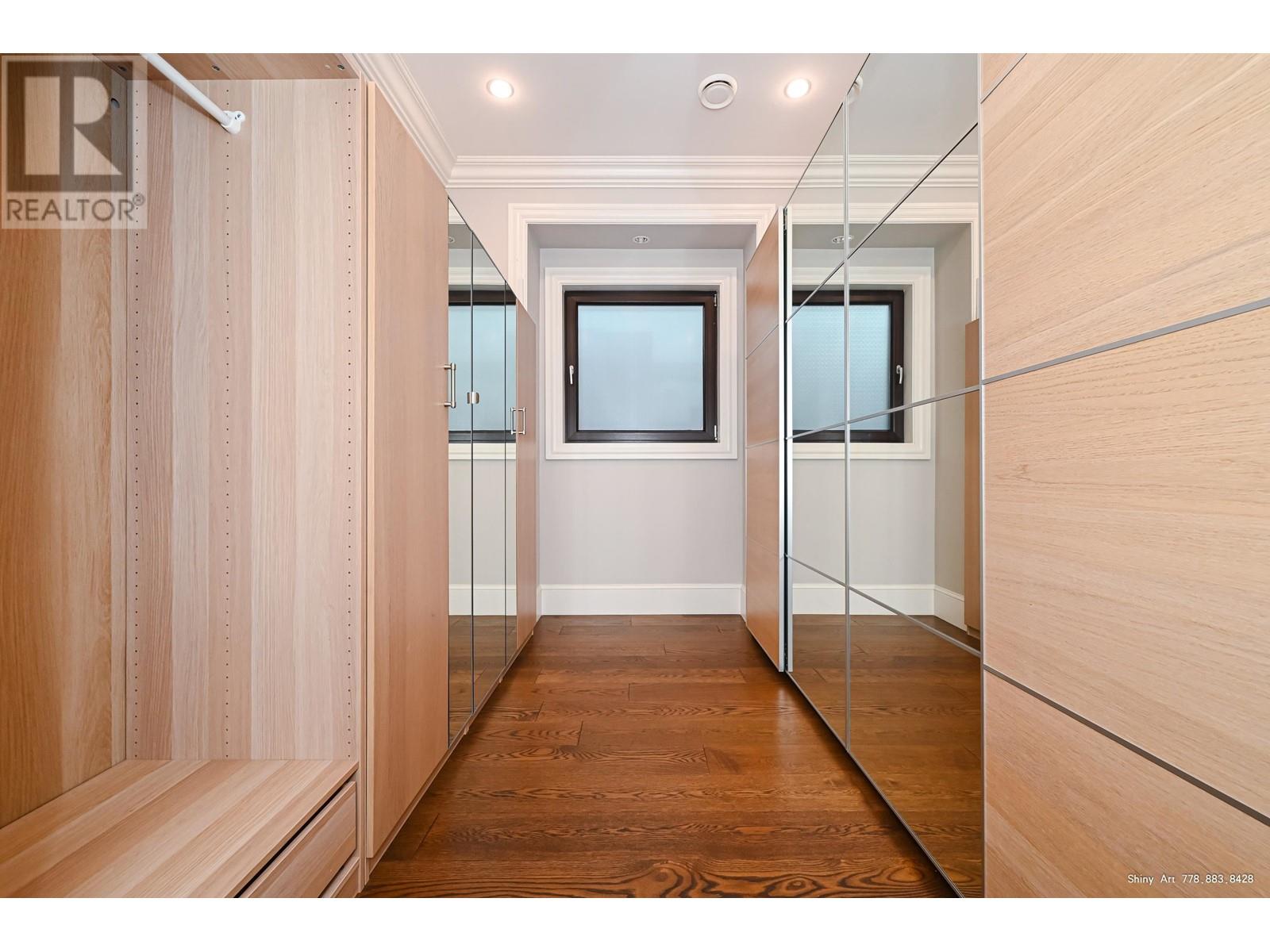 Listing Picture 13 of 37 : 7491 PETTS ROAD, Richmond / 烈治文 - 魯藝地產 Yvonne Lu Group - MLS Medallion Club Member