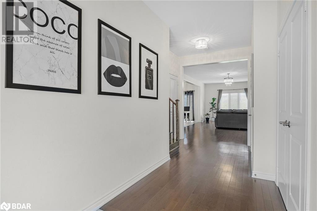 12 Cypress Point, Barrie, Ontario  L4N 6J9 - Photo 5 - 40686929