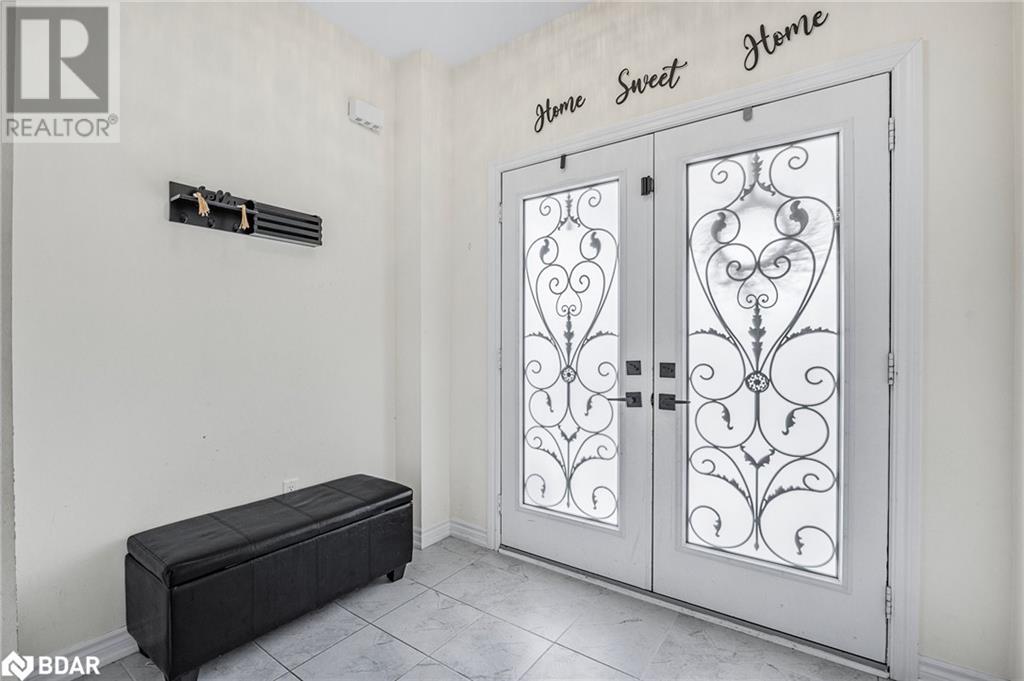 12 Cypress Point, Barrie, Ontario  L4N 6J9 - Photo 3 - 40686929