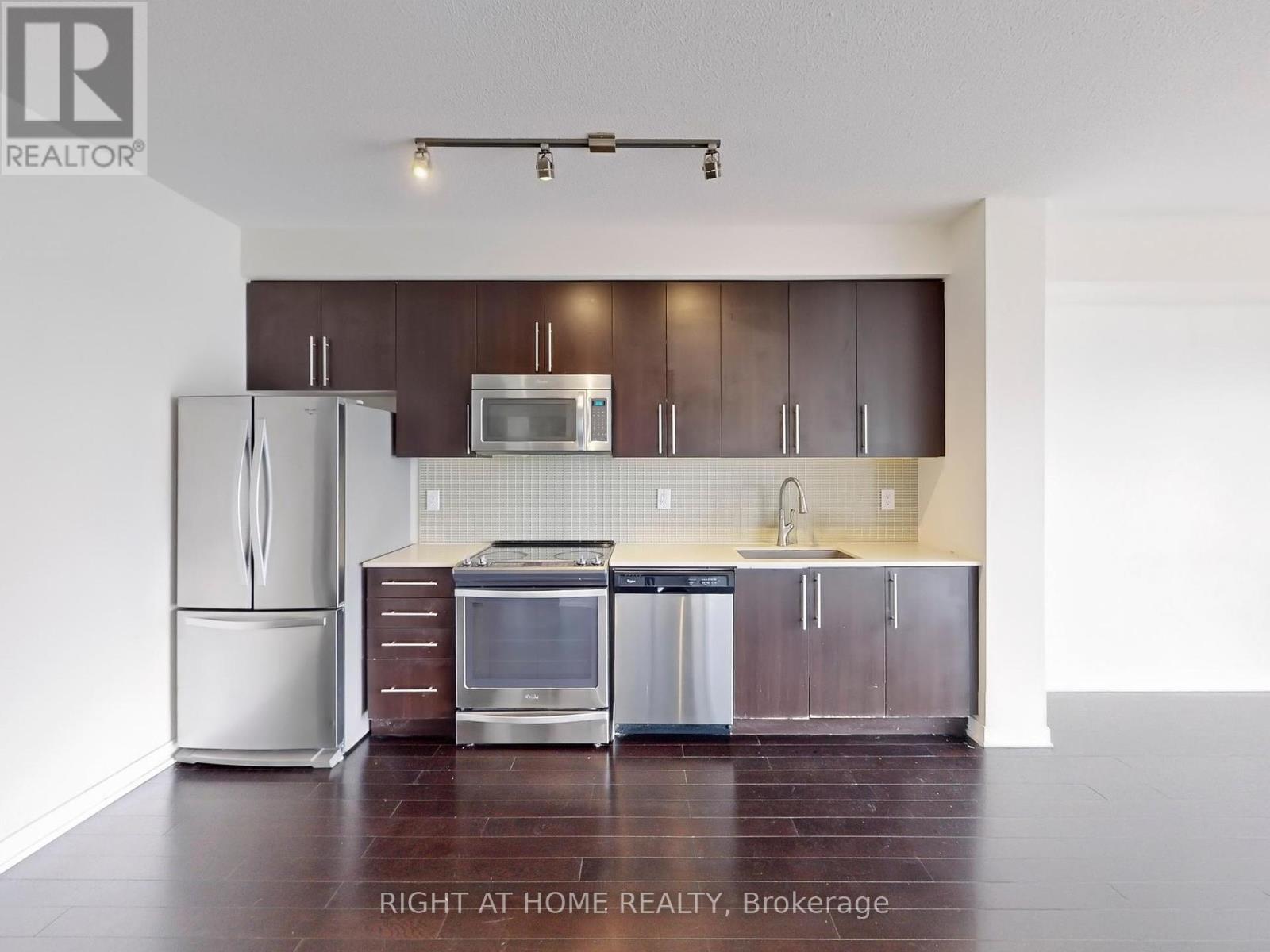 Property at 1008 - 4011 BRICKSTONE MEWS E image 2