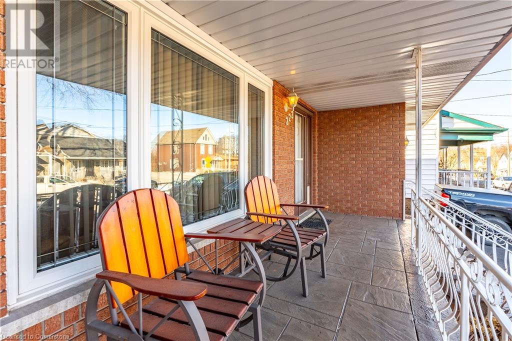 222 Wood Street E, Hamilton, Ontario  L8L 3Z1 - Photo 2 - 40687041