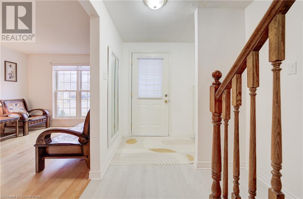 454 Timbercroft Crescent, Waterloo, Ontario  N2T 2J2 - Photo 3 - 40686900