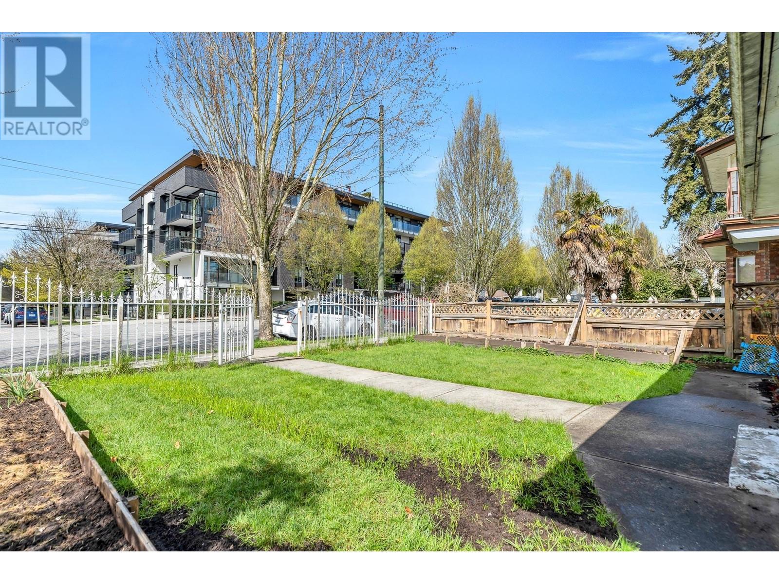Property at 5092 MAIN STREET image 3