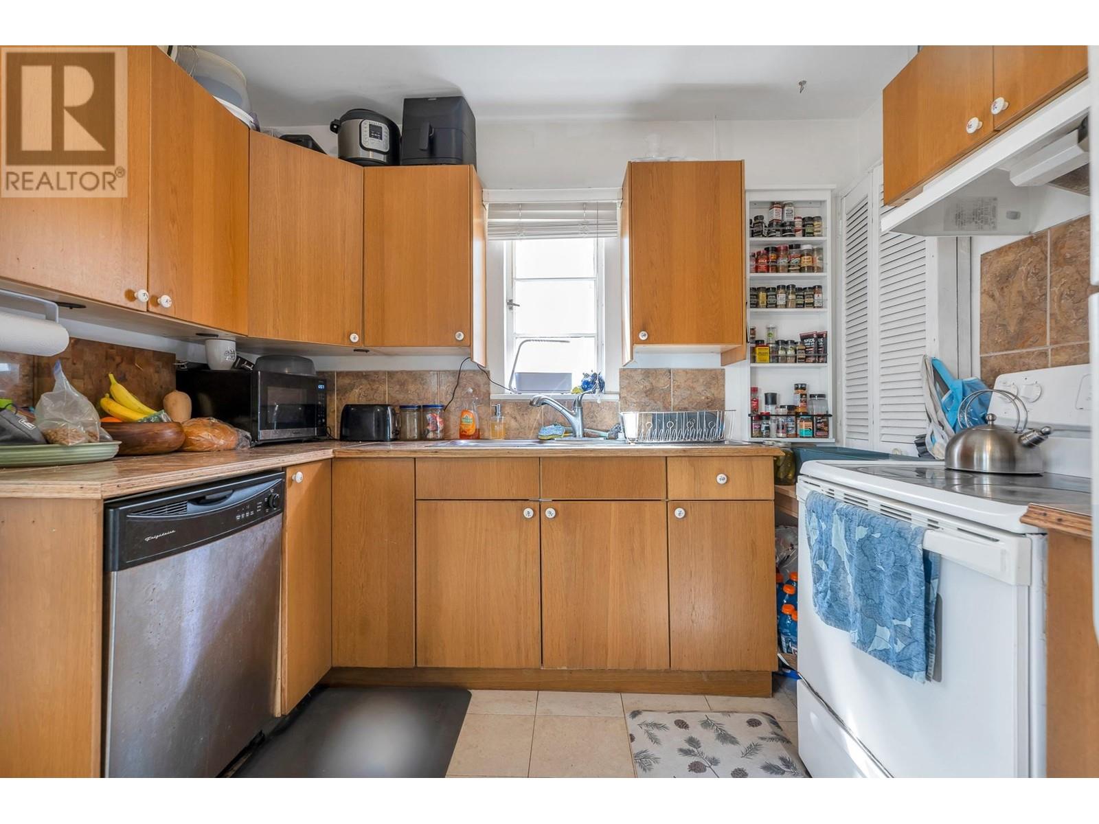 5092 Main Street, Vancouver, British Columbia  V5W 2R3 - Photo 8 - R2952040