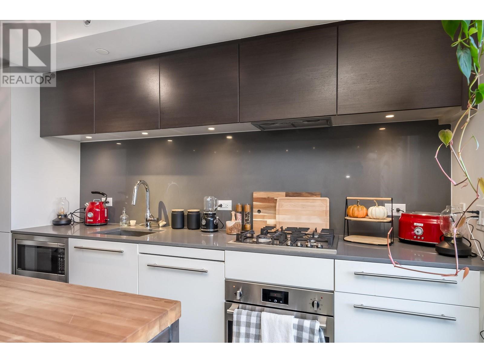 Listing Picture 15 of 27 : 605 150 E CORDOVA STREET, Vancouver / 溫哥華 - 魯藝地產 Yvonne Lu Group - MLS Medallion Club Member