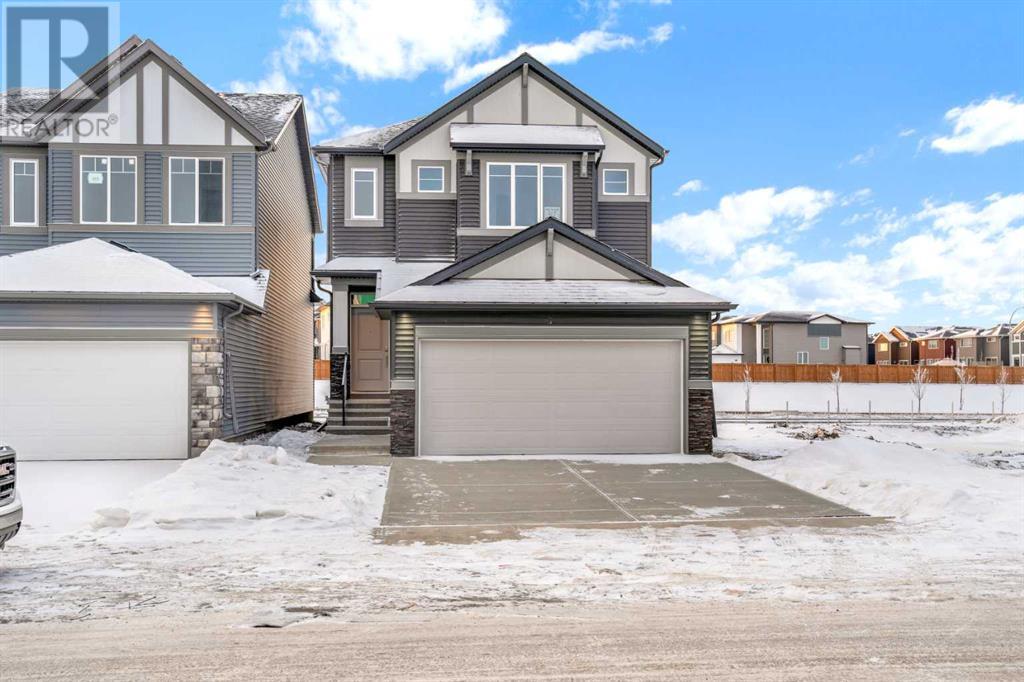 317 Corner Glen Way NE, Calgary, Alberta