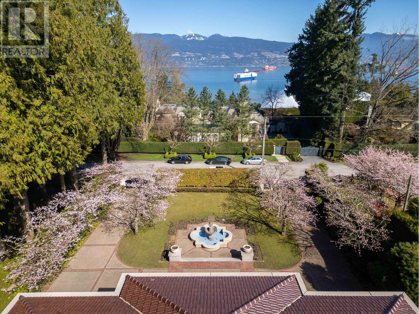 Listing Picture 5 of 31 : 4778 DRUMMOND DRIVE, Vancouver / 溫哥華 - 魯藝地產 Yvonne Lu Group - MLS Medallion Club Member