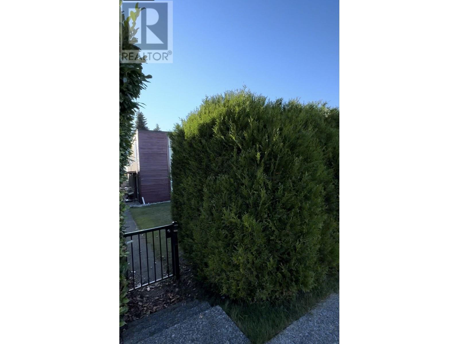 5333 Barker Avenue, Burnaby, British Columbia  V5H 2N6 - Photo 3 - R2950984