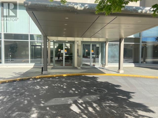 Listing Picture 16 of 17 : 703 8246 LANSDOWNE ROAD, Richmond / 烈治文 - 魯藝地產 Yvonne Lu Group - MLS Medallion Club Member