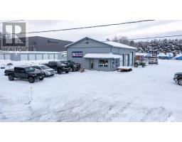 A - 8 GRAY ROAD, Bracebridge, Ontario