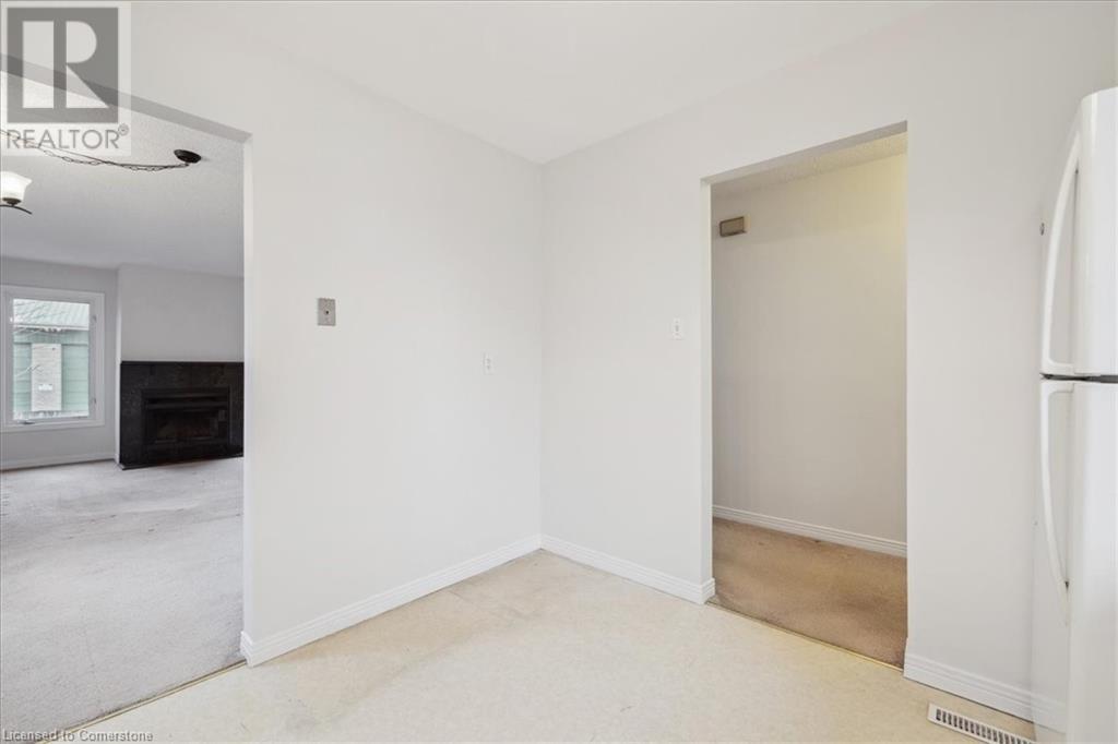 2200 Glenwood School Drive Unit# 49, Burlington, Ontario  L7R 4H4 - Photo 10 - 40685926