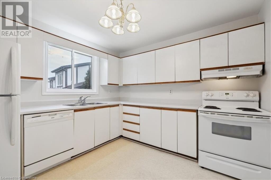 2200 Glenwood School Drive Unit# 49, Burlington, Ontario  L7R 4H4 - Photo 7 - 40685926