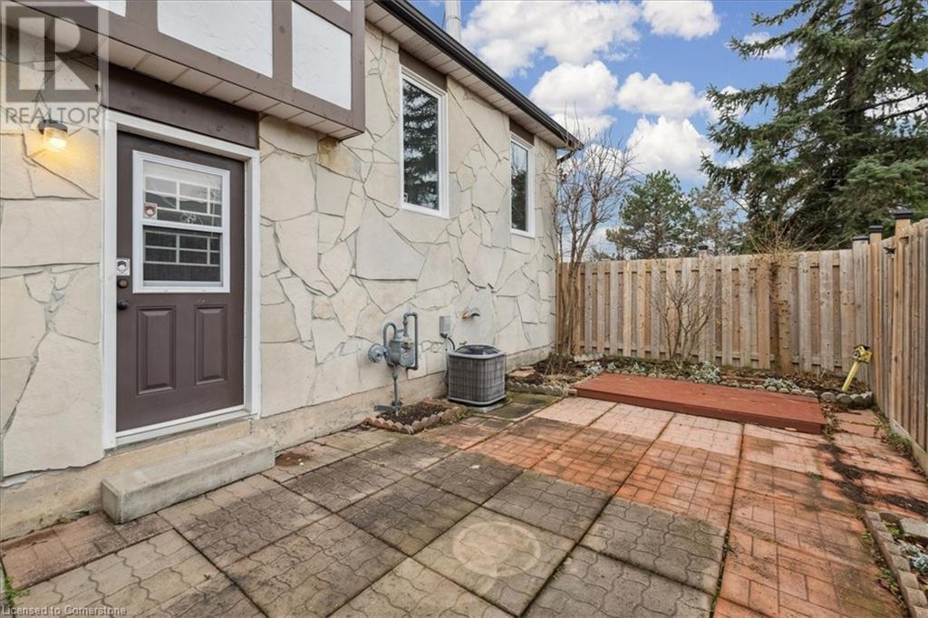 2200 Glenwood School Drive Unit# 49, Burlington, Ontario  L7R 4H4 - Photo 33 - 40685926